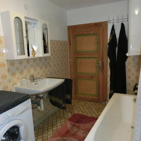 Апартаменты Ferien-handwerker-messewohnung 20 Minuten Bis Messezentrum *